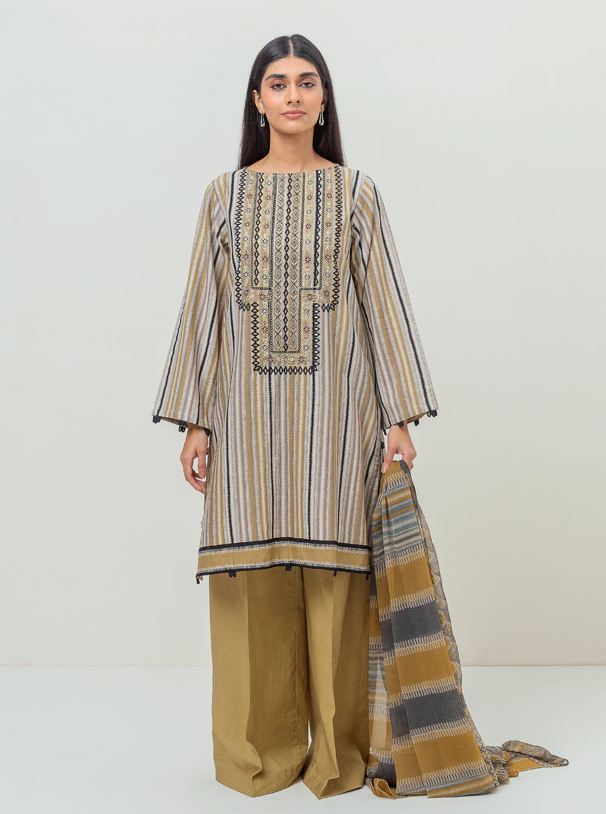 3 PIECE - EMBROIDERED KHADDAR SUIT - TRUE SYMMETRY MORBAGH WN_23   