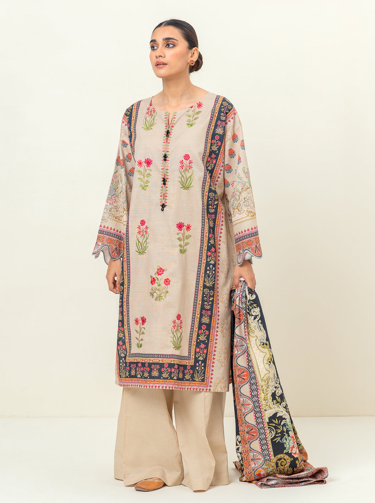 3 PIECE - EMBROIDERED KHADDAR SUIT - ELEGANT IVORY MORBAGH WN_23   