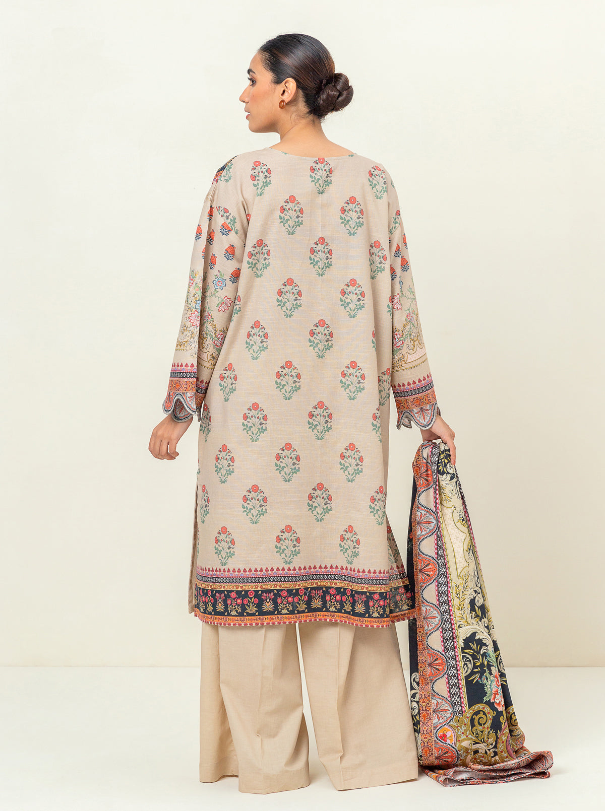 3 PIECE - EMBROIDERED KHADDAR SUIT - ELEGANT IVORY MORBAGH WN_23   