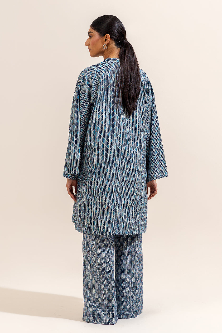 2 PIECE PRINTED KHADDAR SUIT-GRAPHITE GRID (UNSTITCHED)