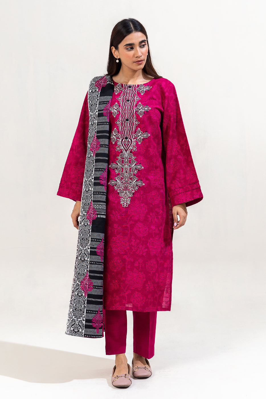 3 PIECE EMBROIDERED KHADDAR SUIT-MAGENTA NOIR (UNSTITCHED)