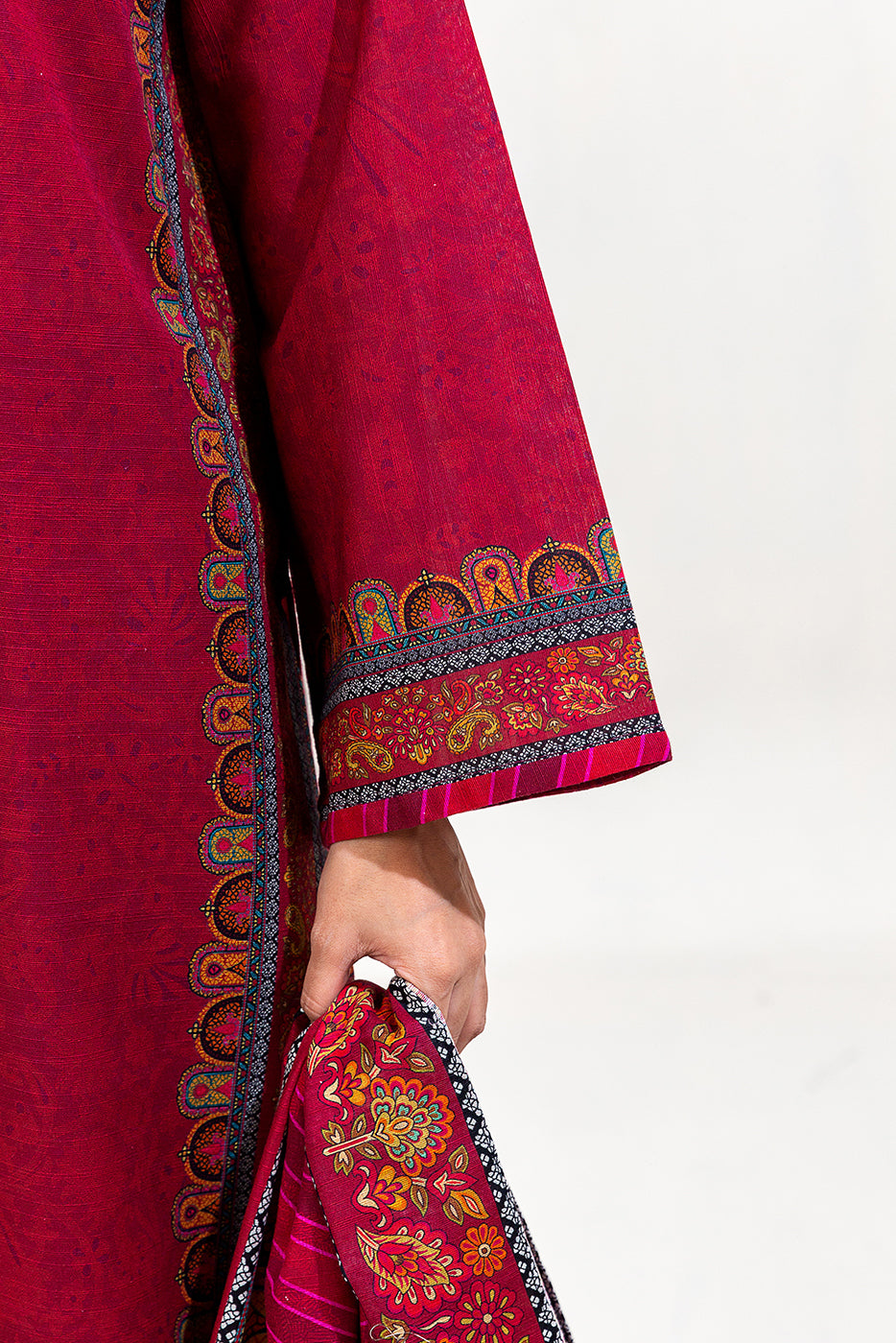 3 PIECE PRINTED KHADDAR SUIT-ROSEWOOD CHARM (UNSTITCHED)