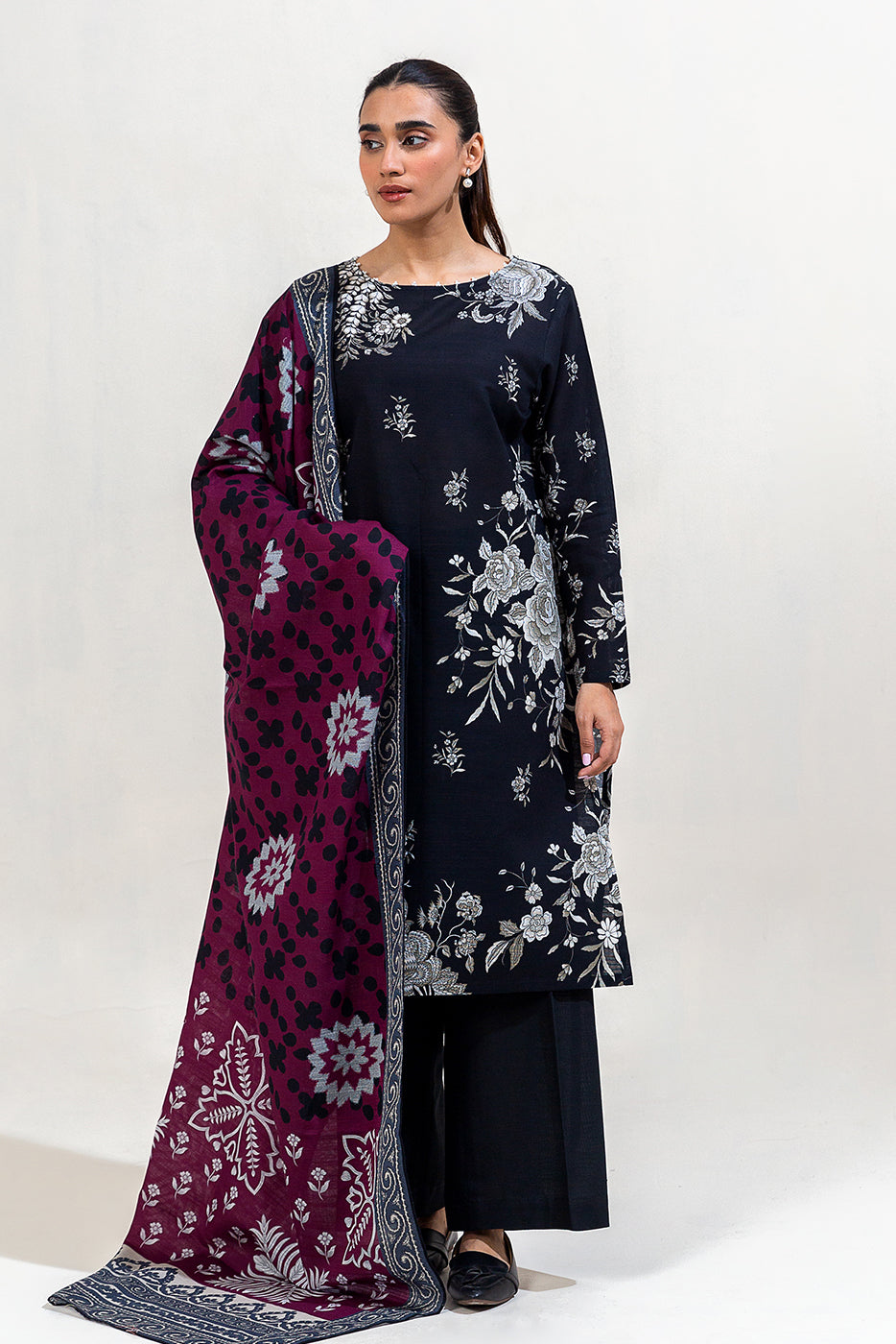 3 PIECE PRINTED KHADDAR SUIT-SMOKEY ASH (UNSTITCHED)