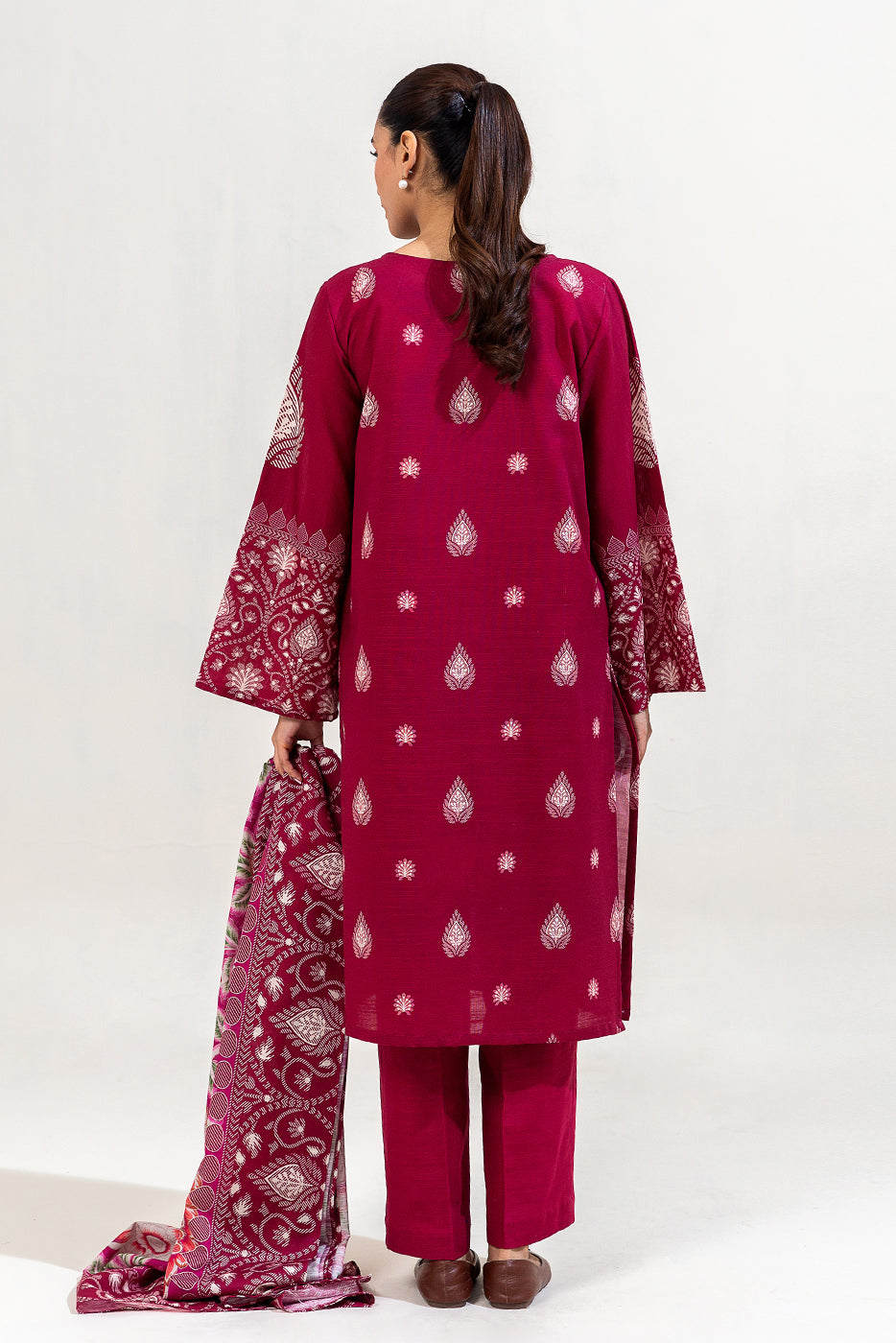 3 PIECE PRINTED KHADDAR SUIT-SANGRIA STITCH (UNSTITCHED)