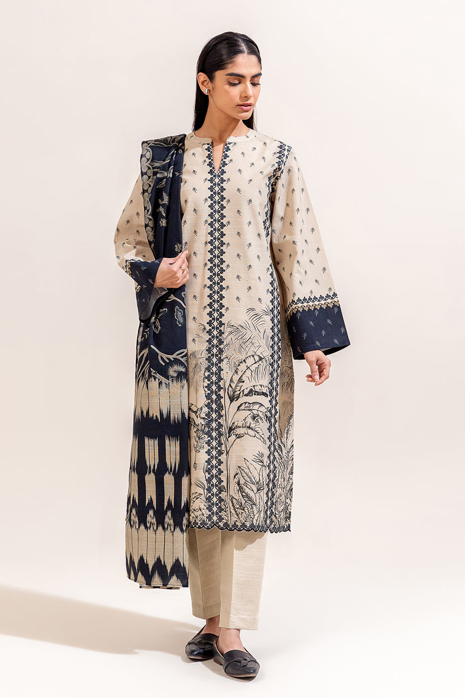 3 PIECE PRINTED KHADDAR SUIT-MYSTIC JUNGLE (UNSTITCHED)