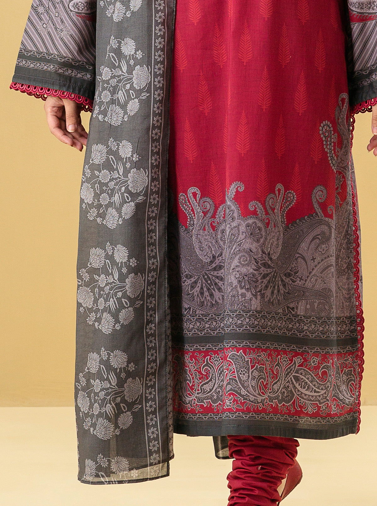 2 PIECE - PRINTED LAWN SUIT - ROUGE GLEAM MORBAGH SU_22   