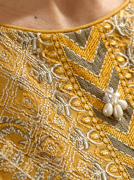 3 PIECE - EMBROIDERED LAWN SUIT - CLASSIC OCHRE MORBAGH SU_22   