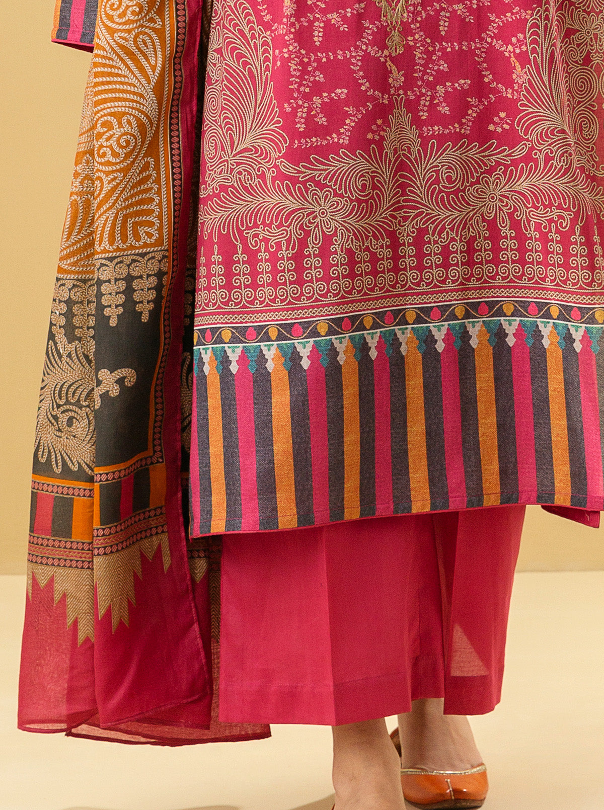 3 PIECE - EMBROIDERED LAWN SUIT - VIVID MAGENTA MORBAGH SU_22   