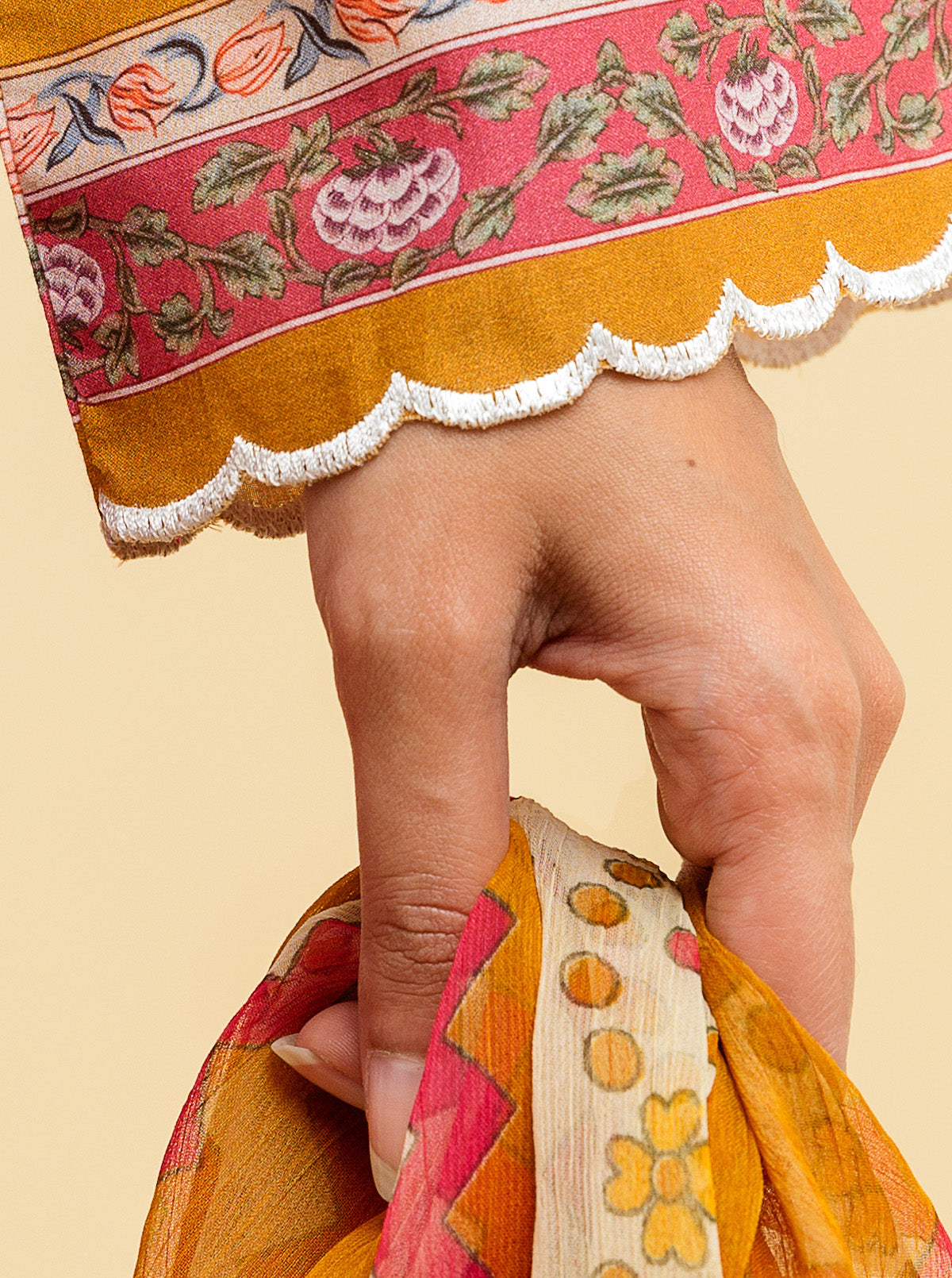 3 PIECE - PRINTED LAWN SUIT - BLOOMING BOUQUET MORBAGH SU_22   