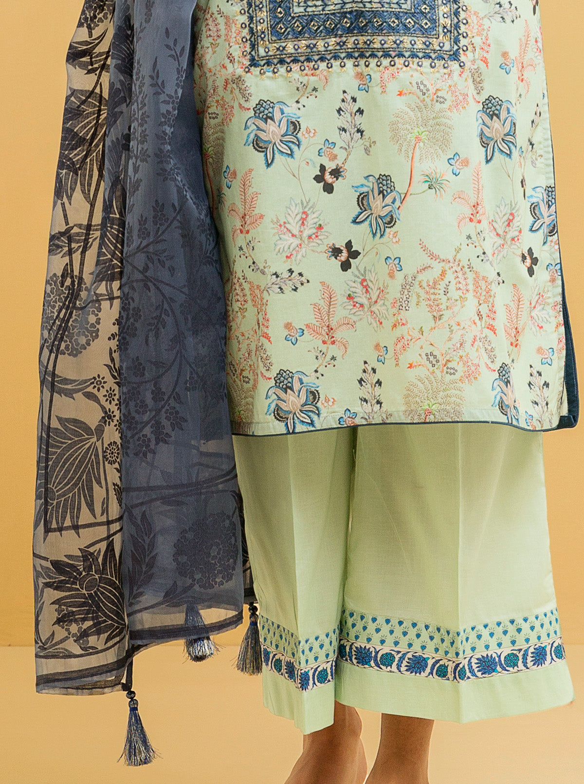 3 PIECE - EMBROIDERED LAWN SUIT - CHINTZ CHARM MORBAGH SU_22   