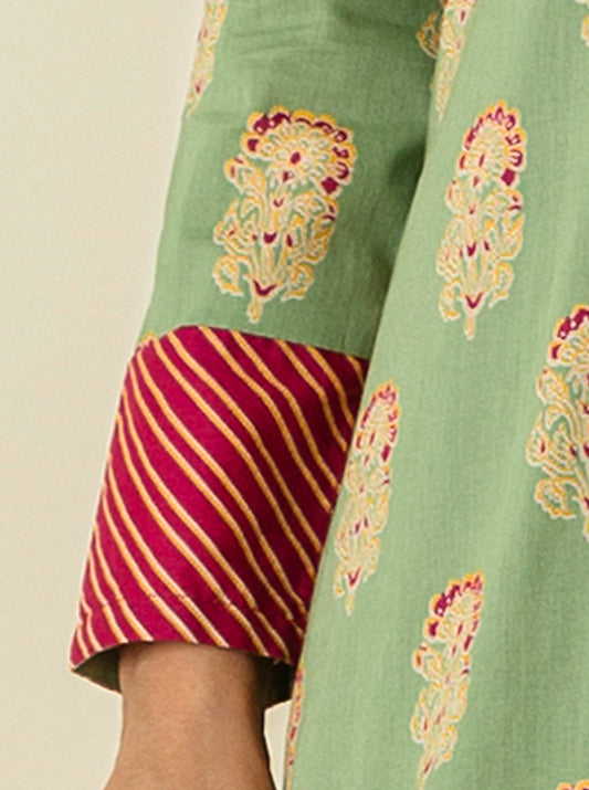 2 PIECE - EMBROIDERD LAWN SUIT - CANDY APPLE MORBAGH SU_23   