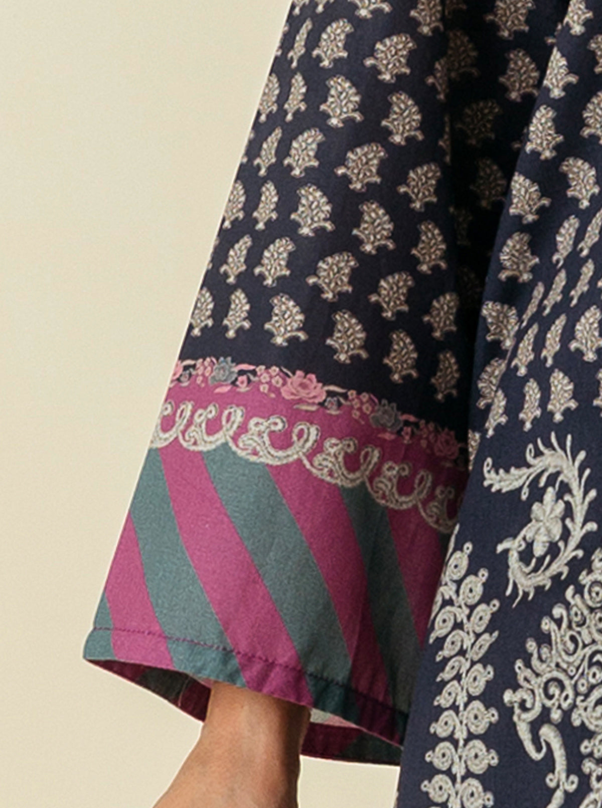 3 PIECE - EMBROIDERD LAWN SUIT - CLOUD DANCER MORBAGH SU_23   