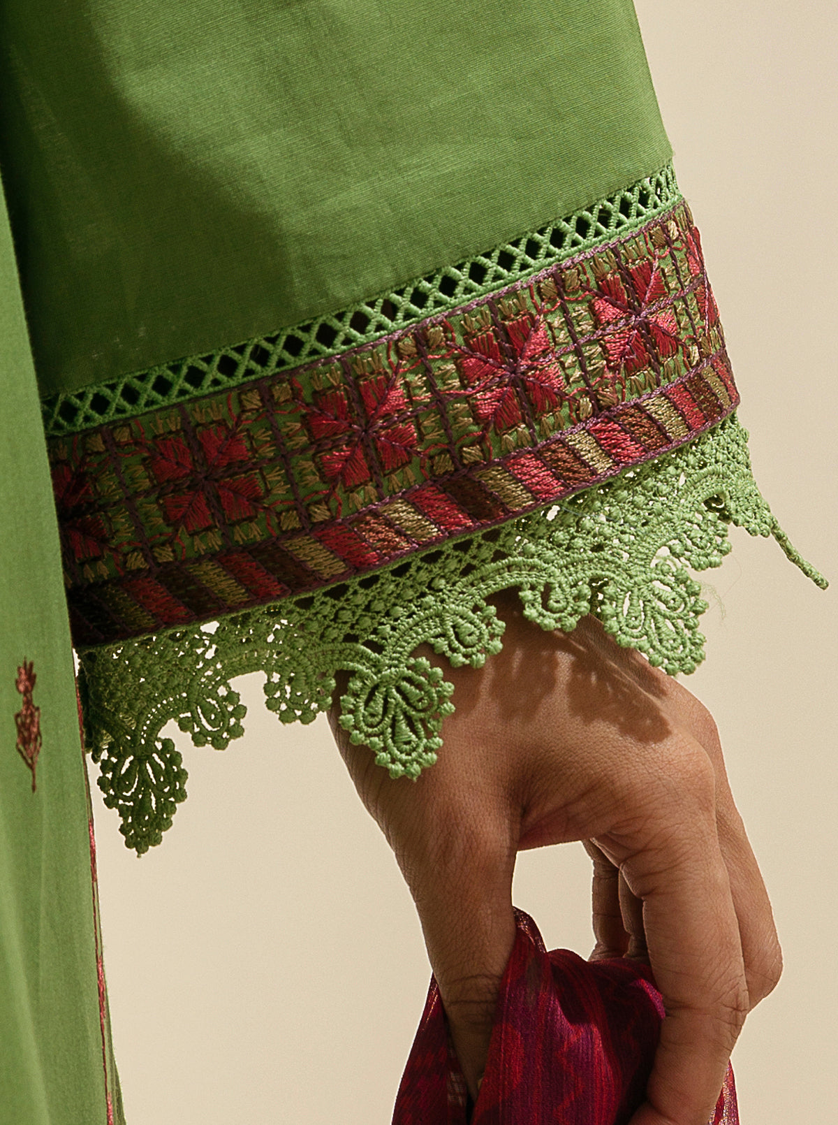 3 PIECE - EMBROIDERD LAWN SUIT - EVERGREEN BEAUTY MORBAGH SU_23   