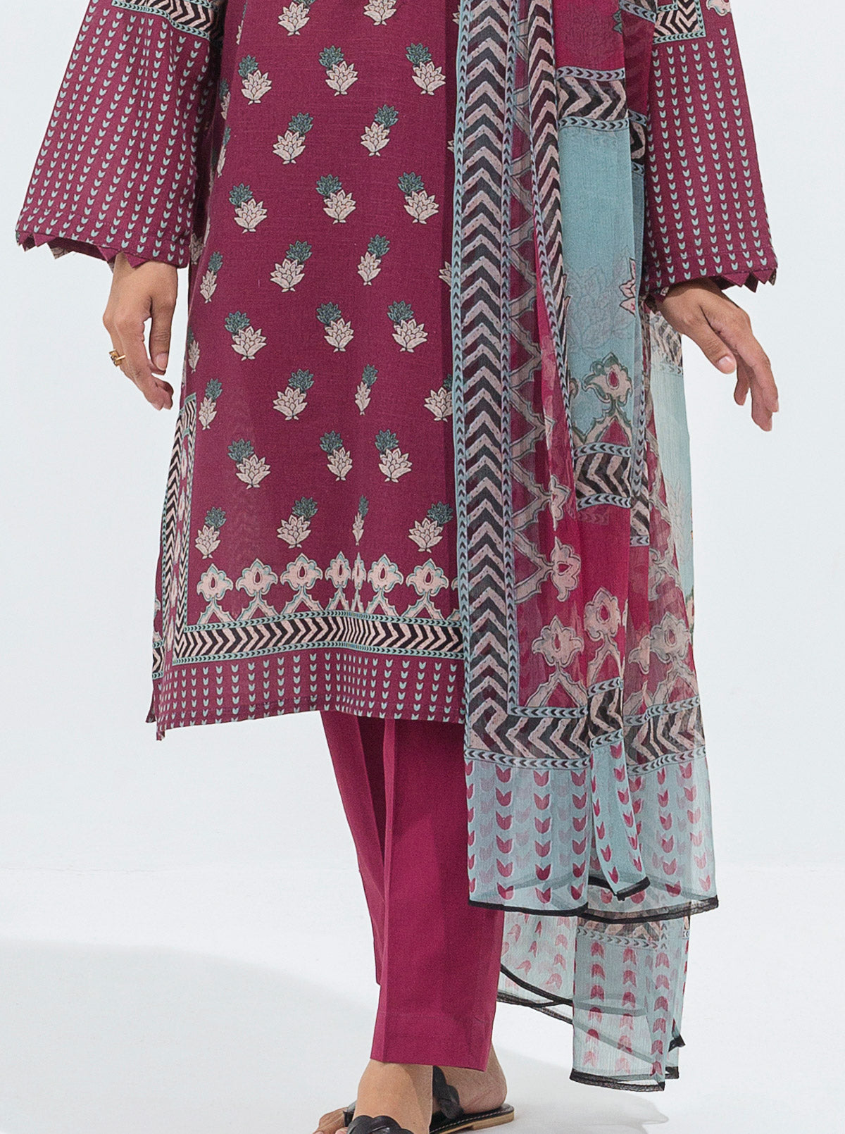 3 PIECE - PRINTED KHADDAR SUIT - FUCHSIA FLORA MORBAGH WN_21   