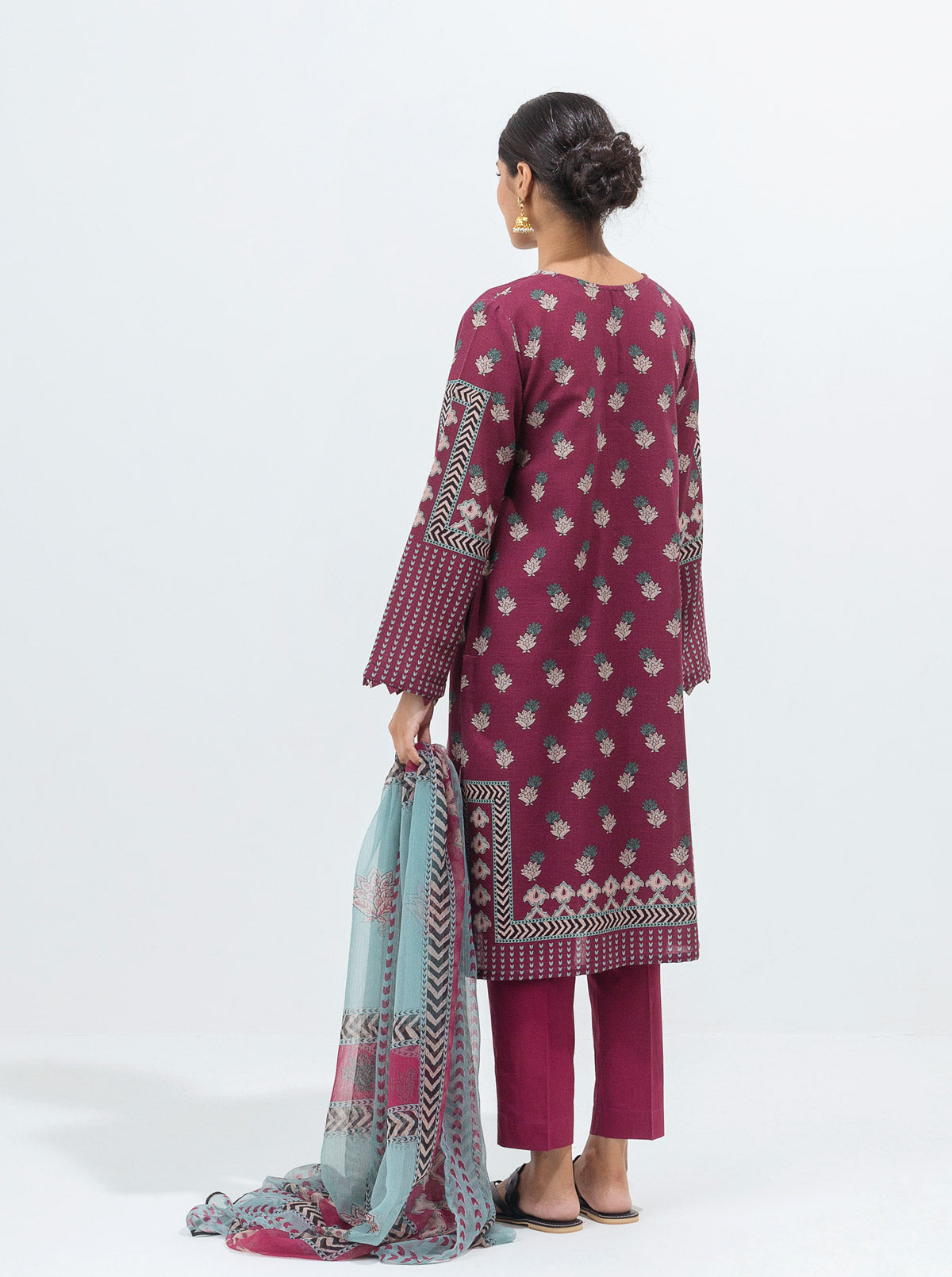 3 PIECE - PRINTED KHADDAR SUIT - FUCHSIA FLORA MORBAGH WN_21   