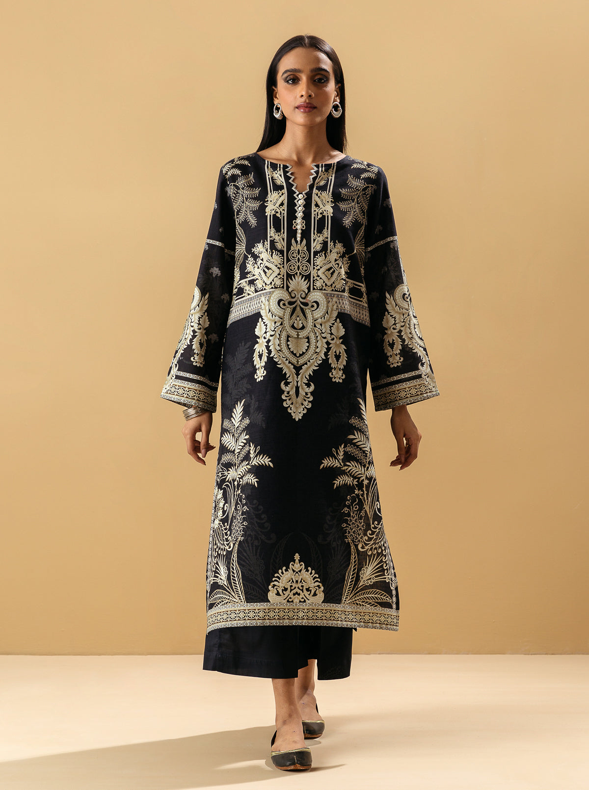 1 PIECE - PRINTED KHADDAR SHIRT - EBONY GARGEN MORBAGH WN_22   