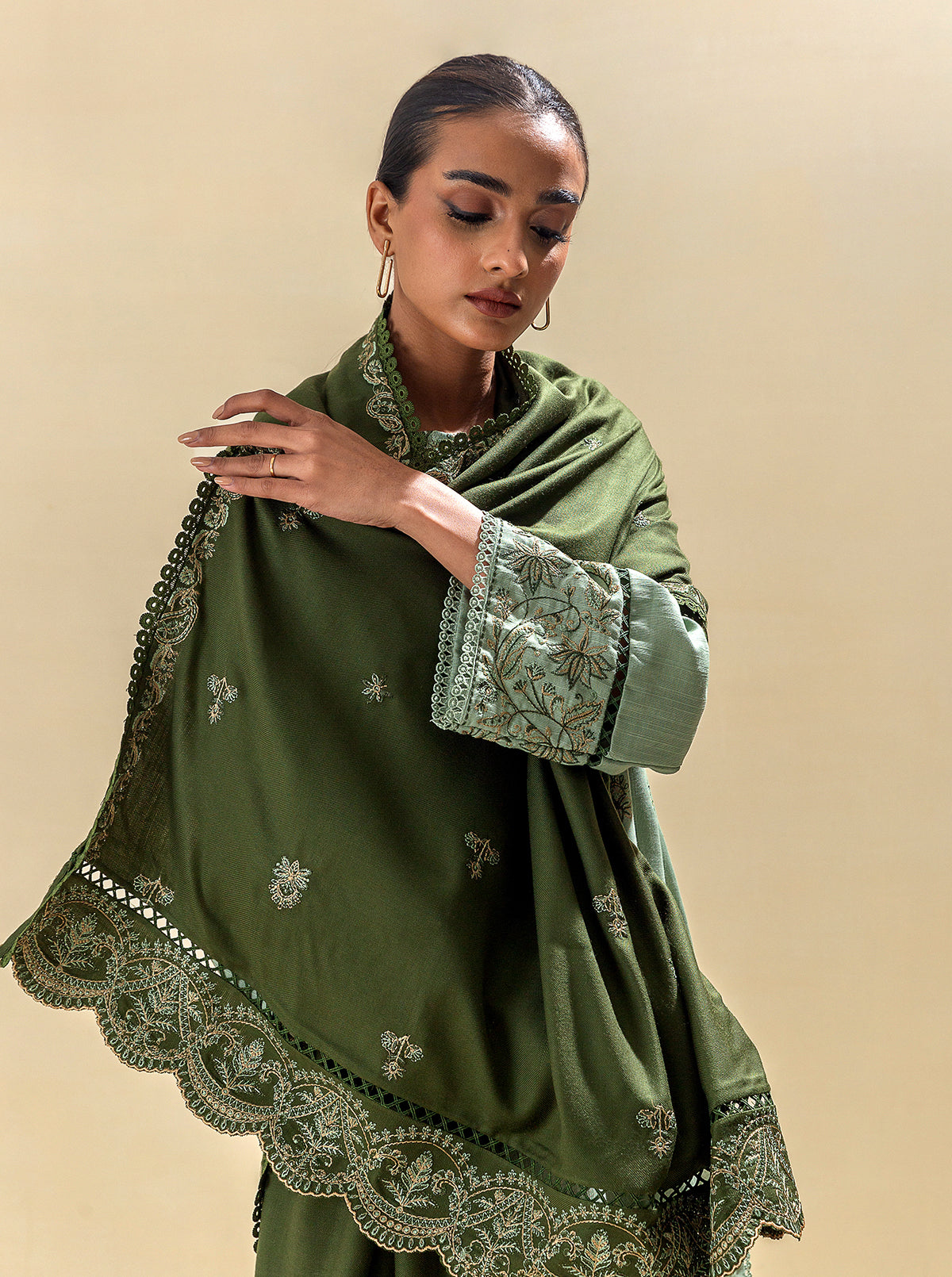 3 PIECE - EMBROIDERED KHADDAR SUIT WITH EMBROIDERED SHAWL - MOSSY MAGIC MORBAGH WN_23   