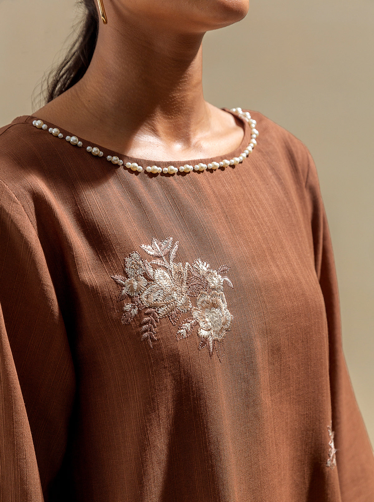 3 PIECE - EMBROIDERED KHADDAR SUIT WITH EMBROIDERED SHAWL - EARTHY HUES MORBAGH WN_23   