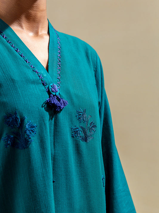 3 PIECE - EMBROIDERED KHADDAR SUIT WITH EMBROIDERED SHAWL - SHALLOW POND MORBAGH WN_23   