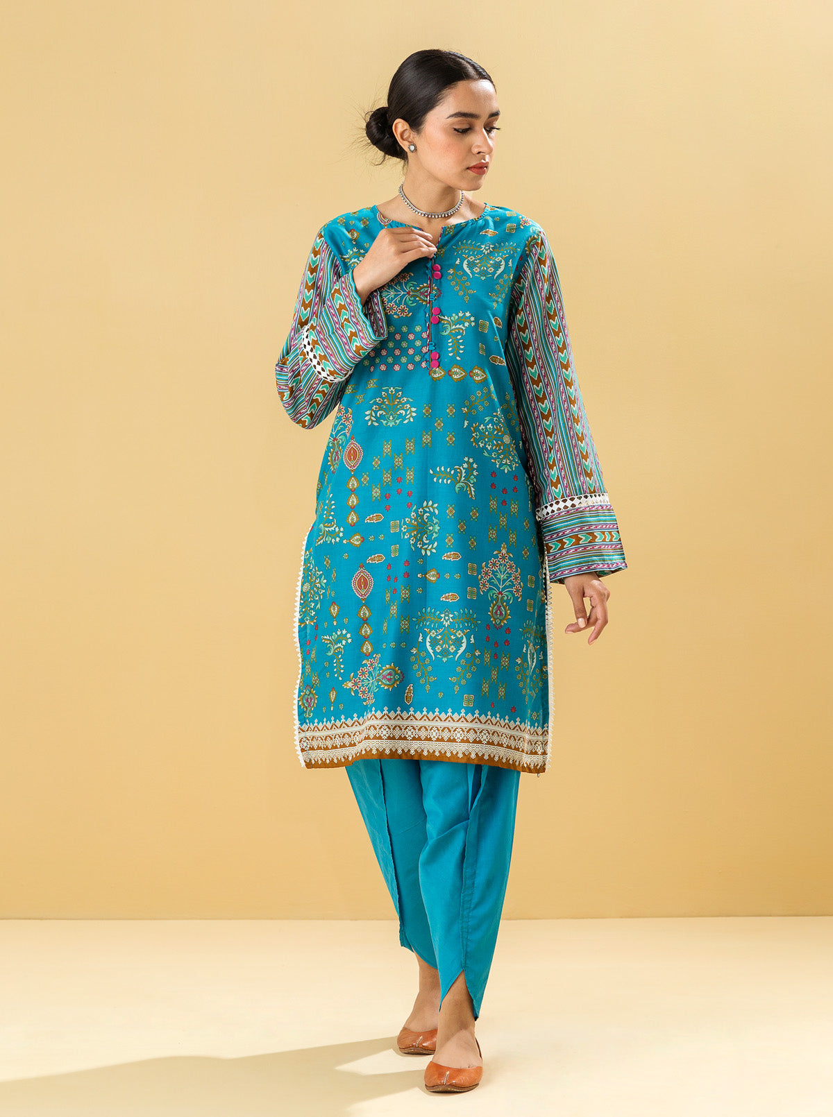 2 PIECE - PRINTED LAWN SUIT - BLUE MUSE MORBAGH SU_22   