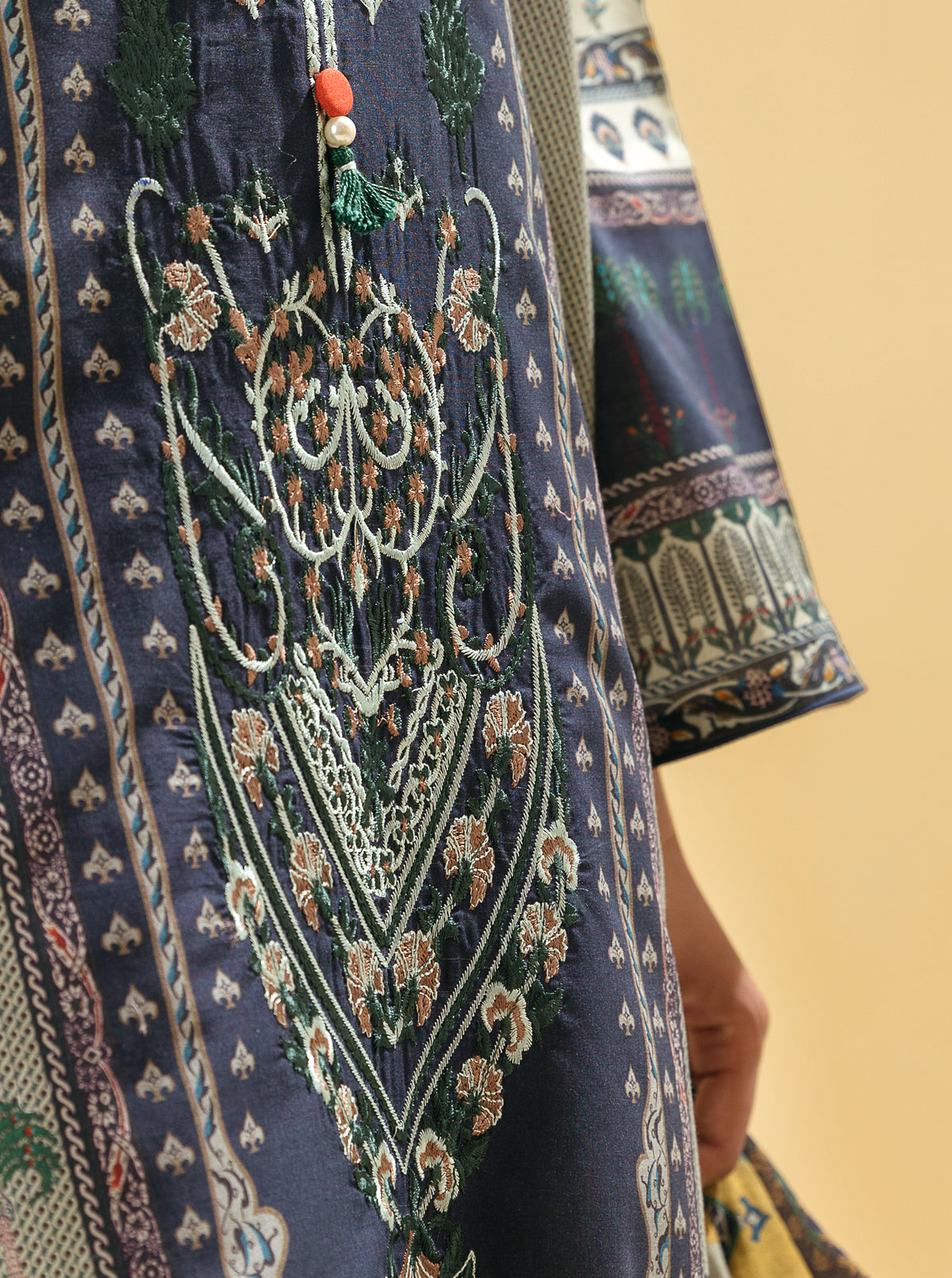 3 PIECE - EMBROIDERED LAWN SUIT - ROCOCO CHARM MORBAGH SU_22   