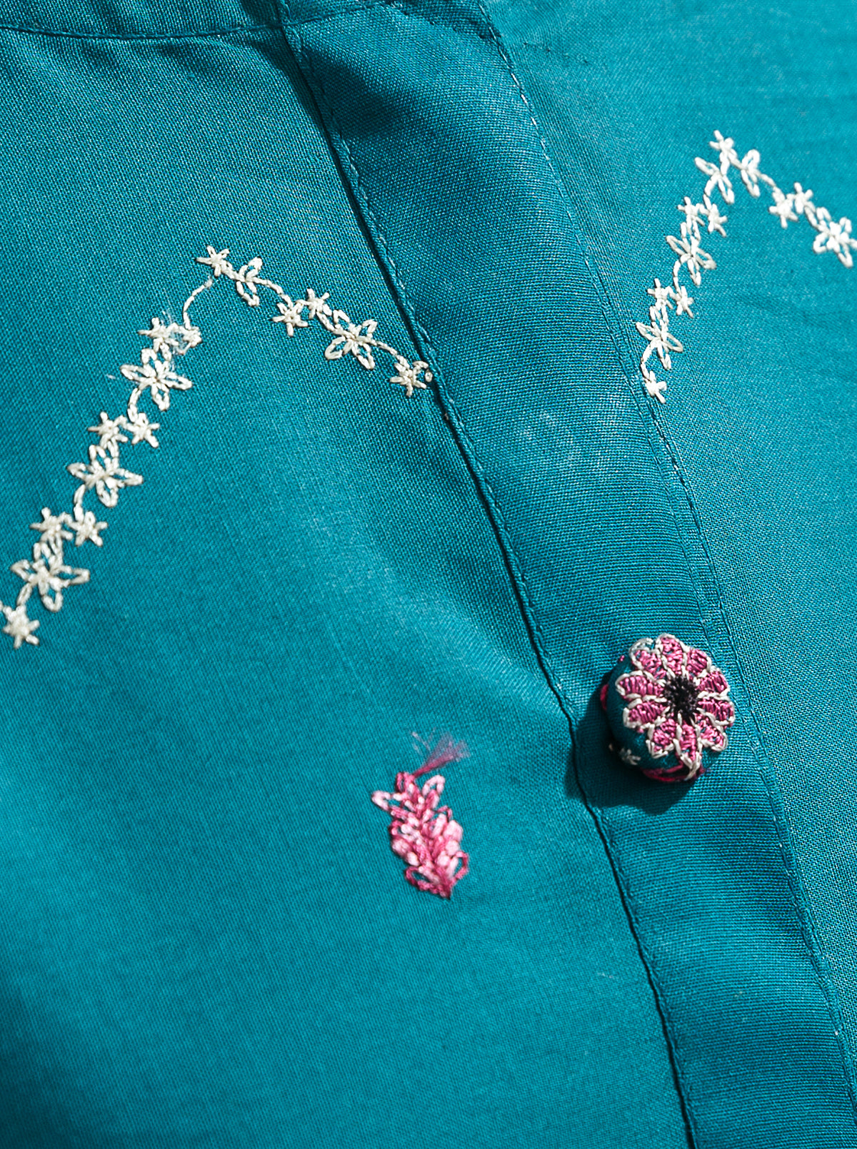 3 PIECE - EMBROIDERED LAWN SUIT - TAHITIAN TERRACE MORBAGH SU_23   