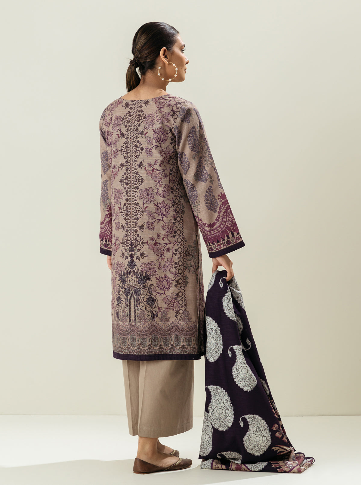 3 PIECE - EMBROIDERED  KHADDAR SUIT - COTTAGE CREAM MORBAGH WN_22   