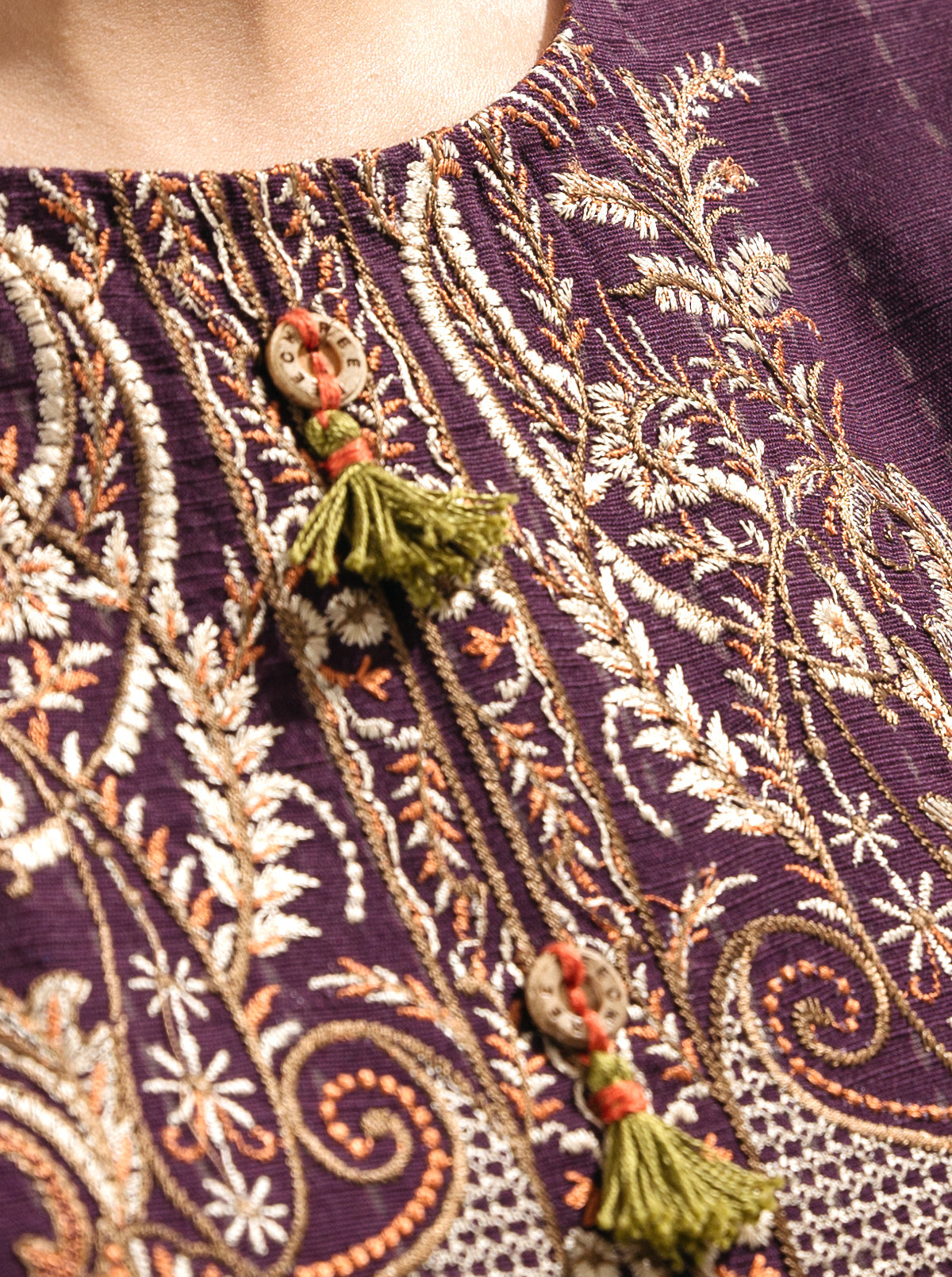 3 PIECE - EMBROIDERED  KHADDAR SUIT - FLATTERING PLUM MORBAGH WN_22   