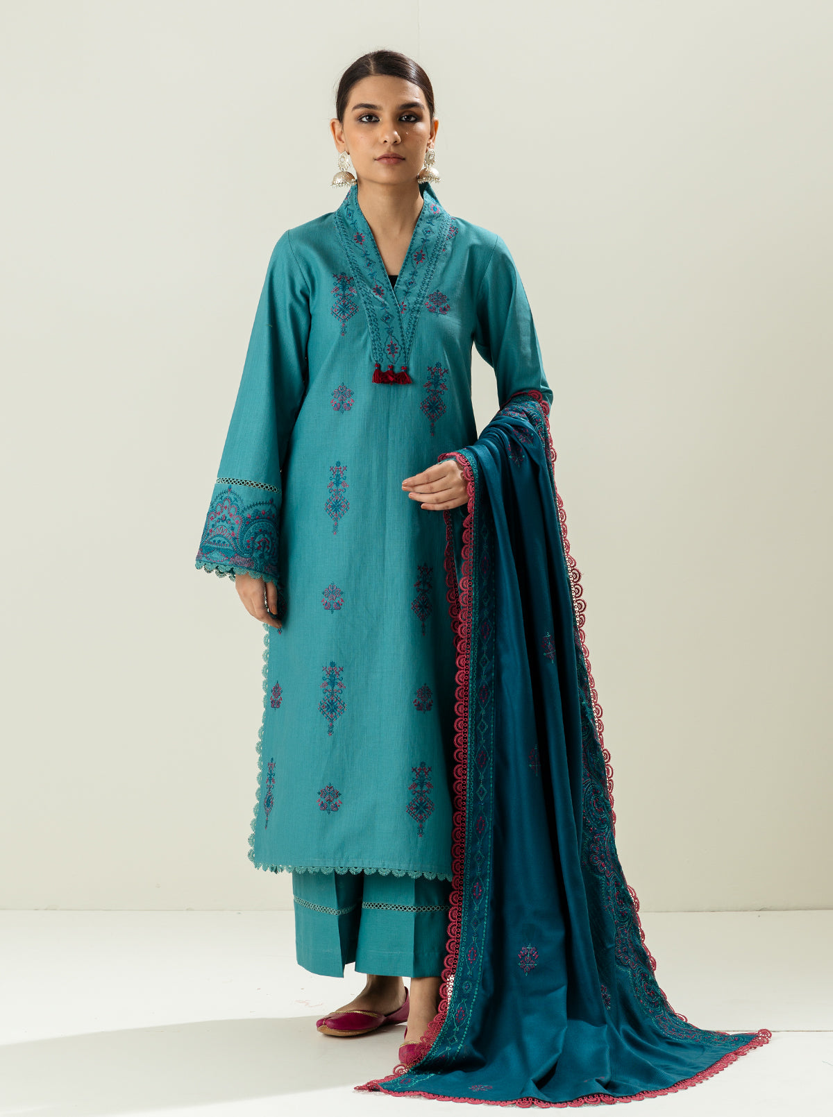 3 PIECE - EMBROIDERED  KHADDAR SUIT - TANTALISING TEAL MORBAGH WN_22   