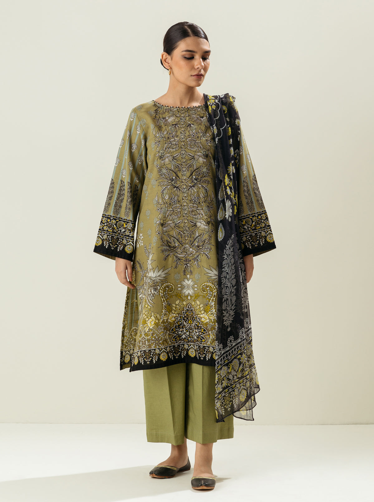 3 PIECE - EMBROIDERED  KHADDAR SUIT - DUSKY DREAM MORBAGH WN_22   