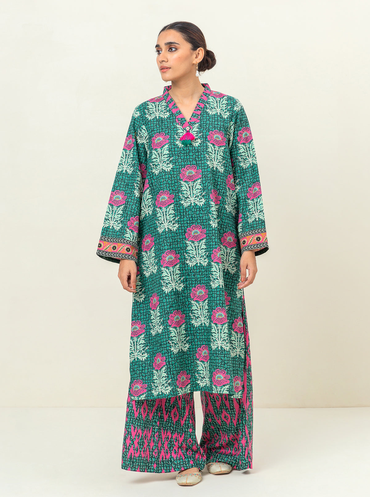 2 PIECE - PRINTED KHADDAR SUIT - MEADOW MELODY MORBAGH WN_23   