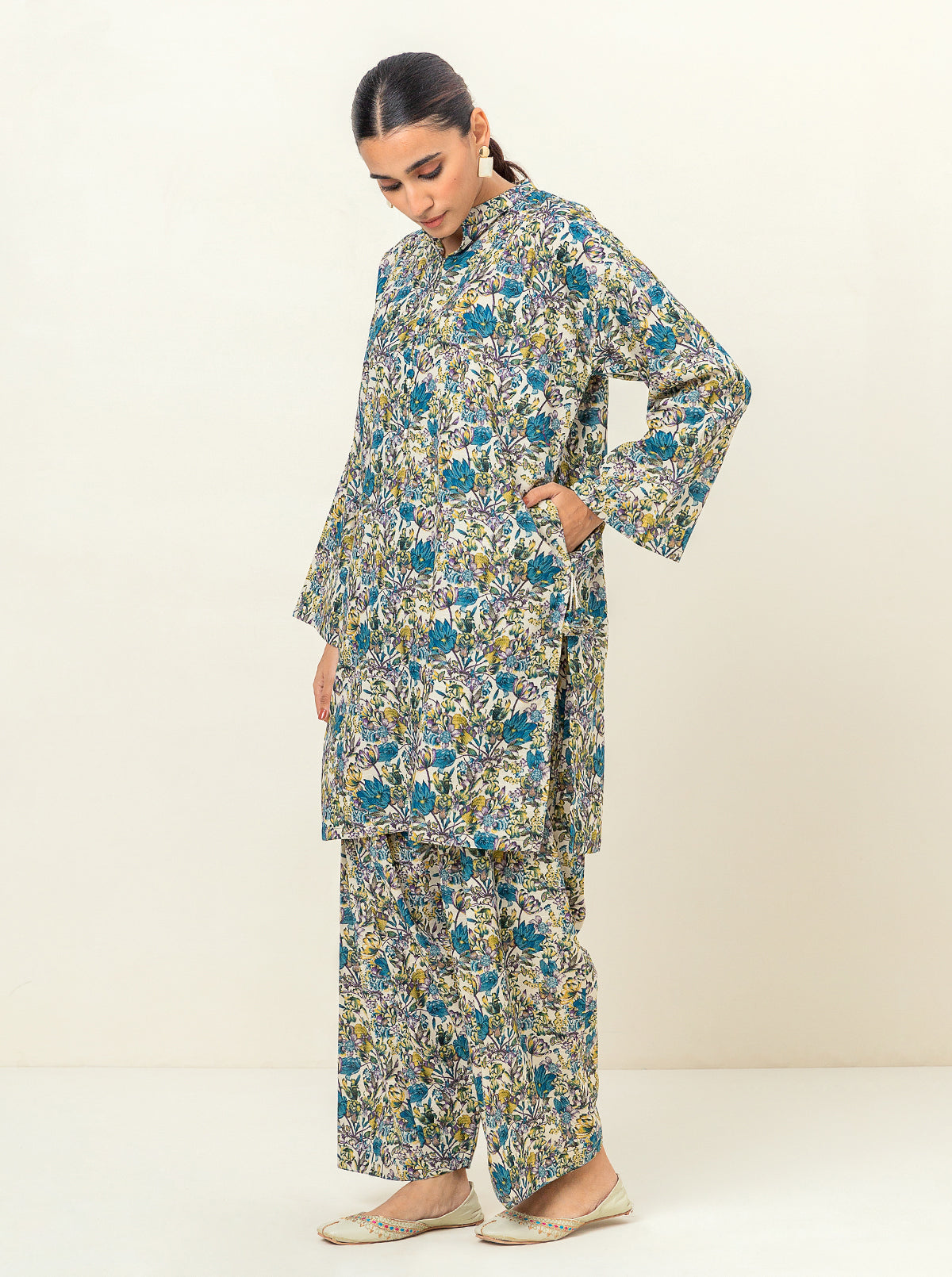 2 PIECE - PRINTED KHADDAR SUIT - BOTANICAL BEAUTY MORBAGH WN_23   