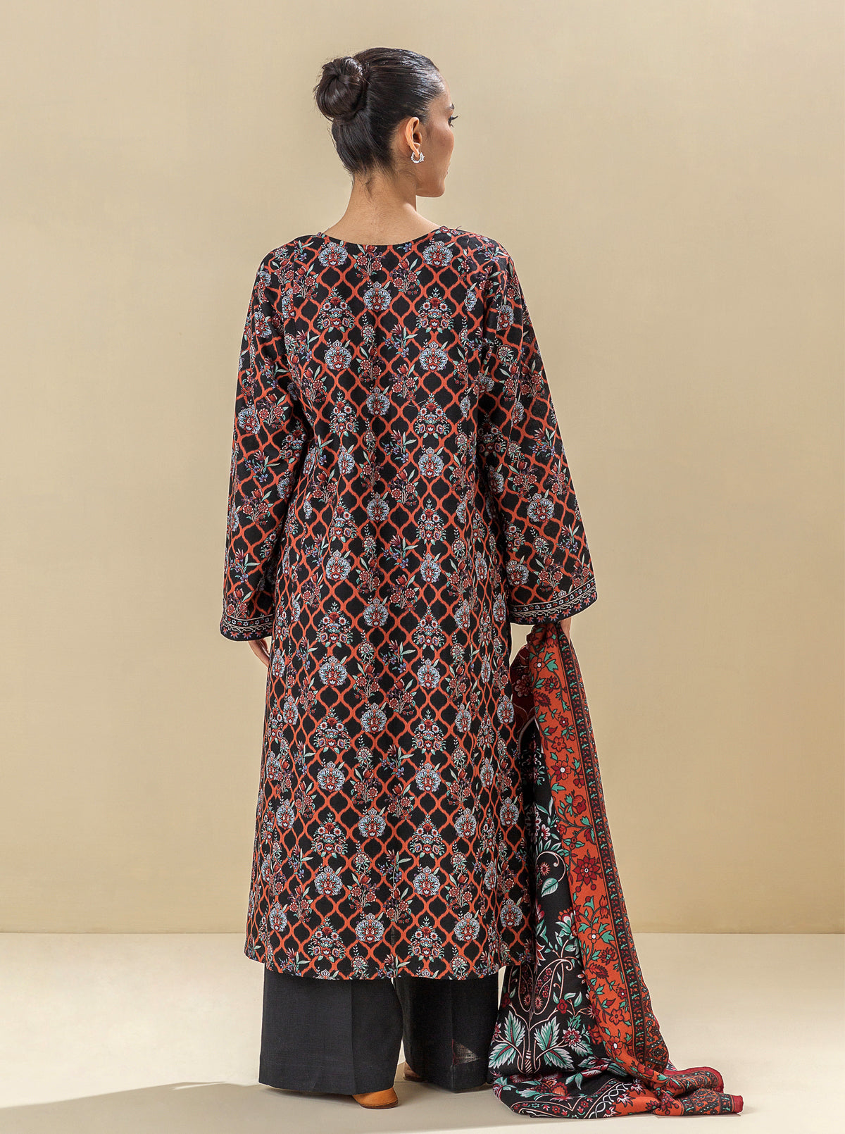 2 PIECE - PRINTED KHADDAR SUIT WITH HERRINGBONE SHAWL - EBONY SUNRISE MORBAGH WN_23   
