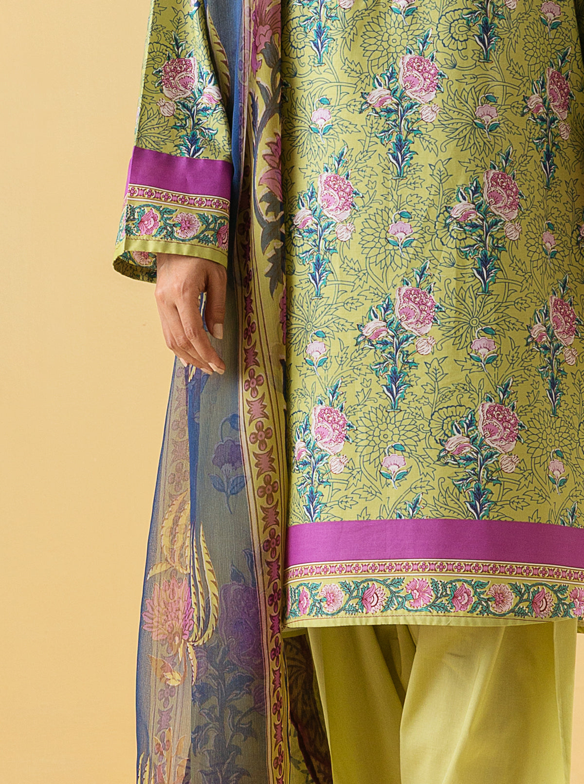 2 PIECE - PRINTED LAWN SUIT - CHROMATIC SPREE MORBAGH SU_22   