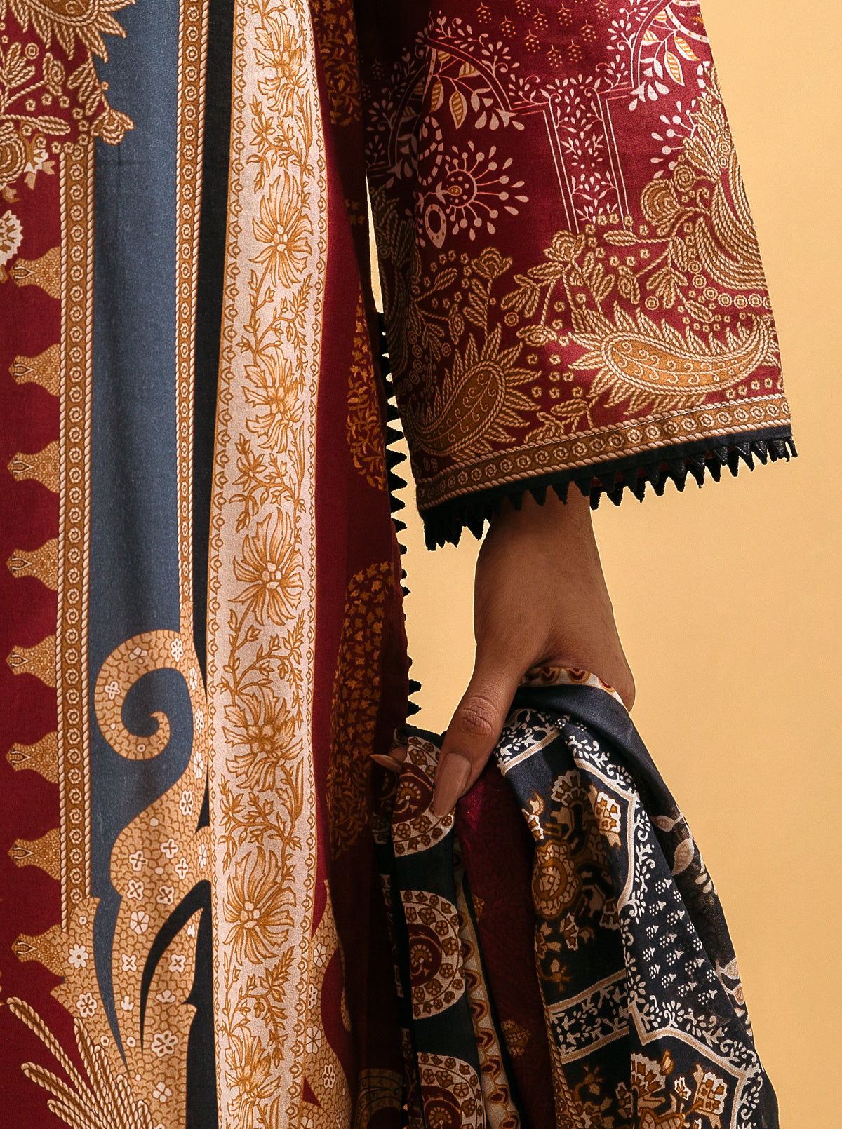 2 PIECE - PRINTED LAWN SUIT - CRIMSON PAISLEY MORBAGH SU_22   