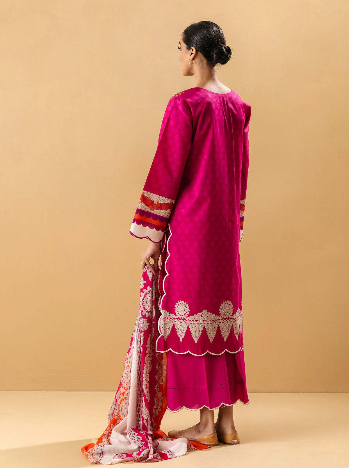 3 PIECE - EMBROIDERED LAWN SUIT - FOLK CHIC MORBAGH SU_22   