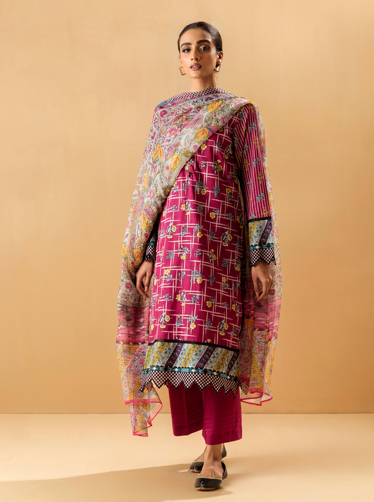 3 PIECE - PRINTED LAWN SUIT - ENCHANTED BLOOM MORBAGH SU_22   