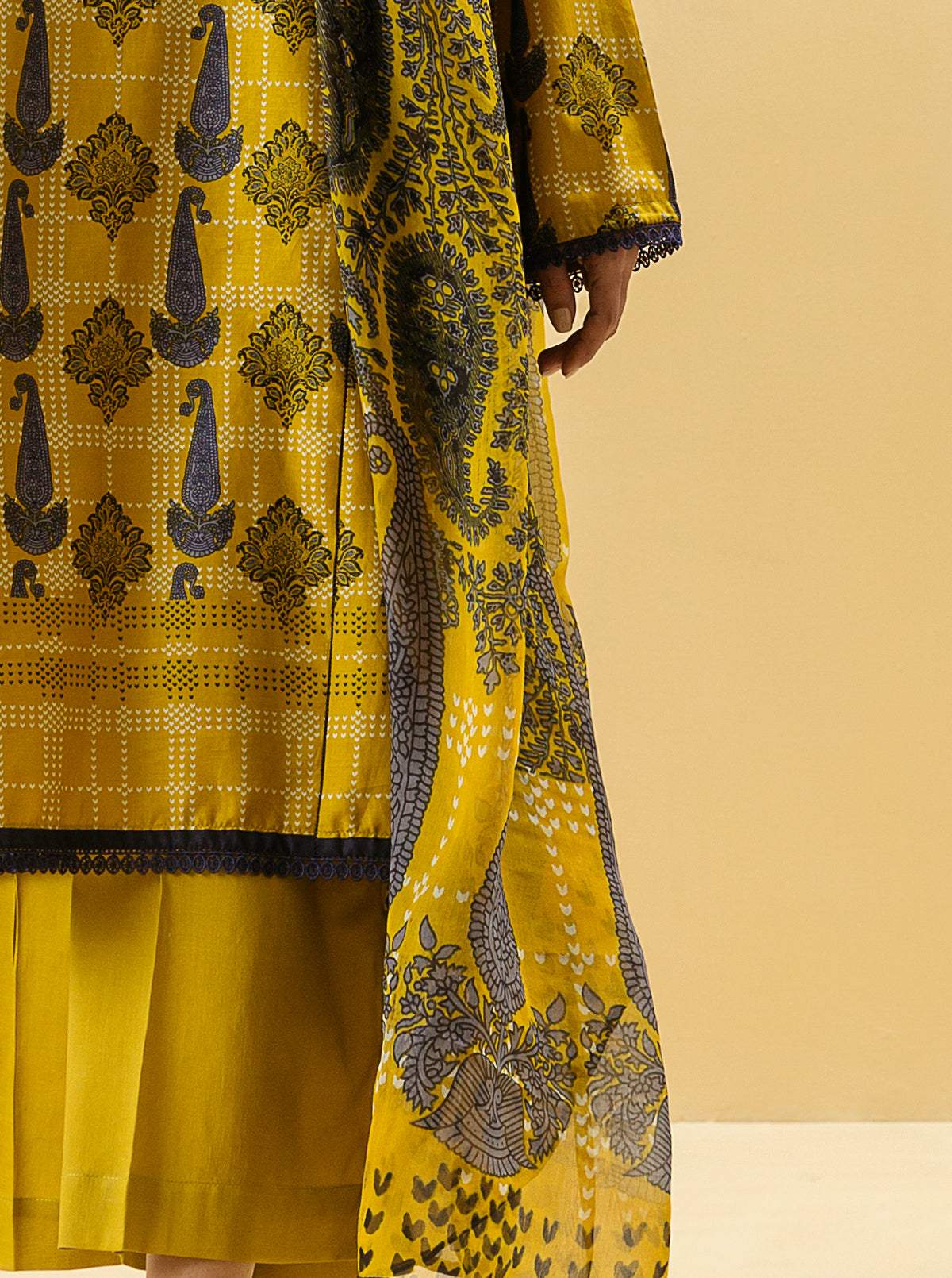 3 PIECE - PRINTED LAWN SUIT - GOLD EMPIRE MORBAGH SU_22   