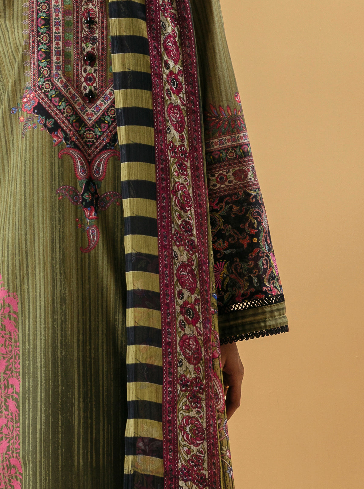 3 PIECE - PRINTED LAWN SUIT - GRACE GLORIA MORBAGH SU_22   