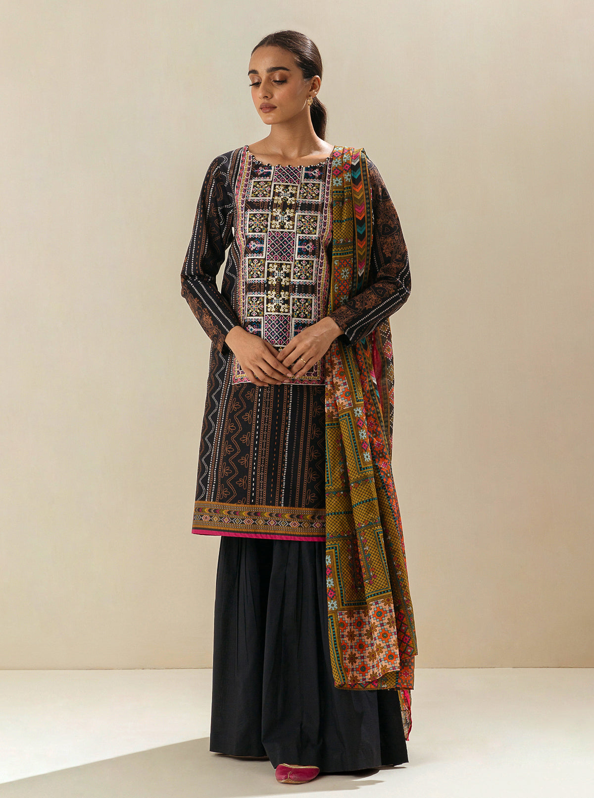 2 PIECE - EMBROIDERED LAWN SUIT - EBONY GRAND MORBAGH SU_23   