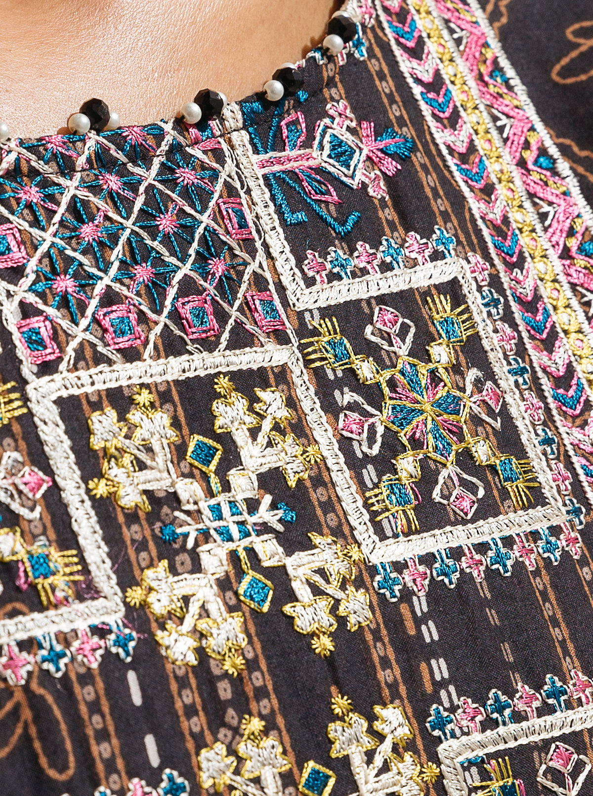 2 PIECE - EMBROIDERED LAWN SUIT - EBONY GRAND MORBAGH SU_23   