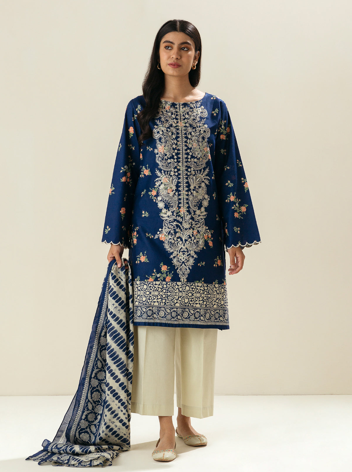 2 PIECE - EMBROIDERED LAWN SUIT - BLUEBERRY CRUSH MORBAGH SU_23   