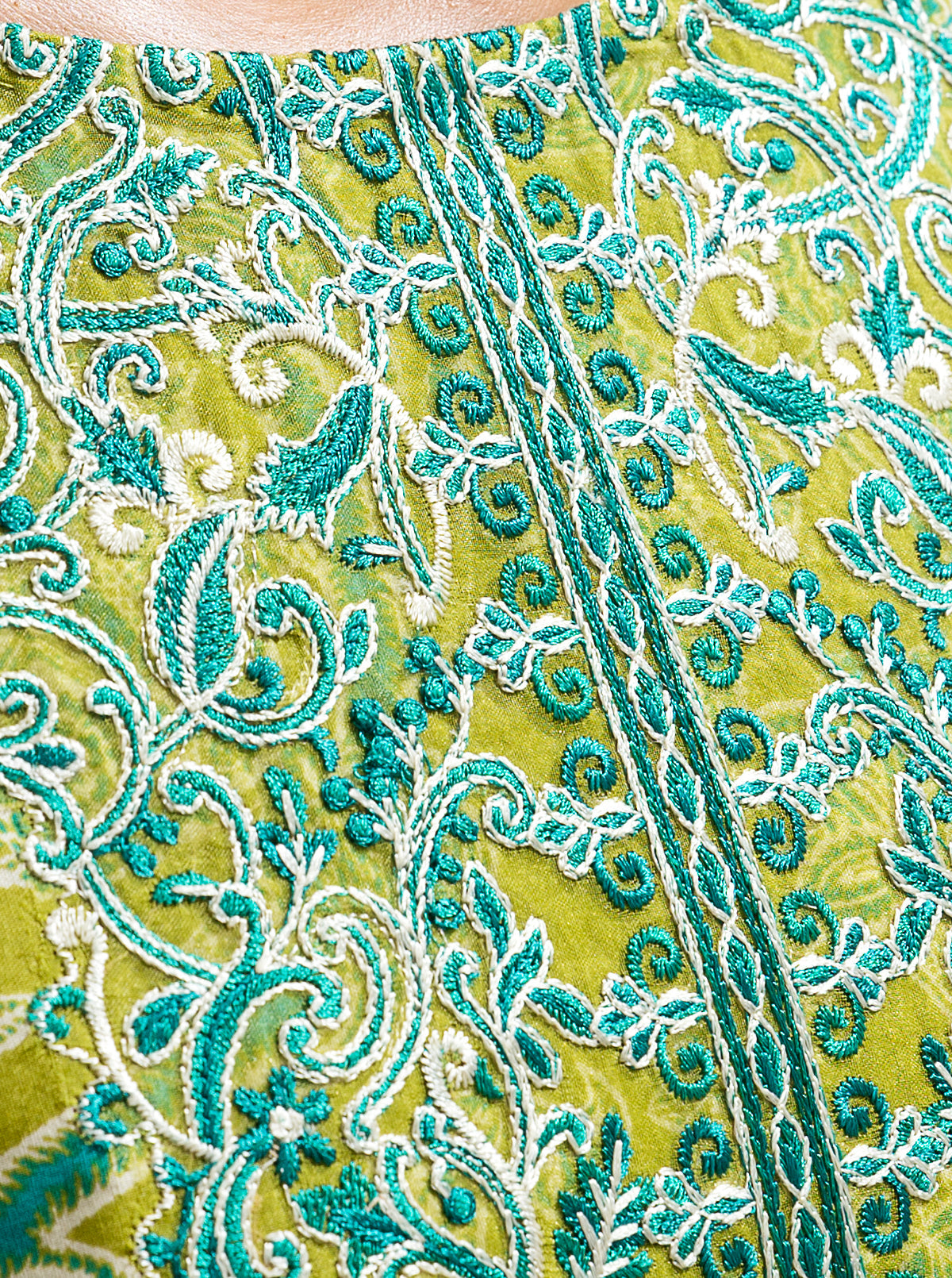 2 PIECE - EMBROIDERED LAWN SUIT - LUSH GARDEN MORBAGH SU_23   