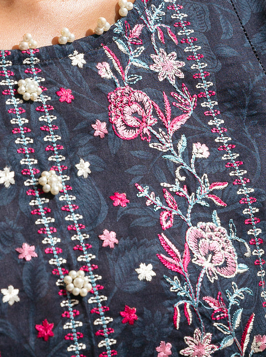 3 PIECE - EMBROIDERED LAWN SUIT - BARITONE BRICKS MORBAGH SU_23   