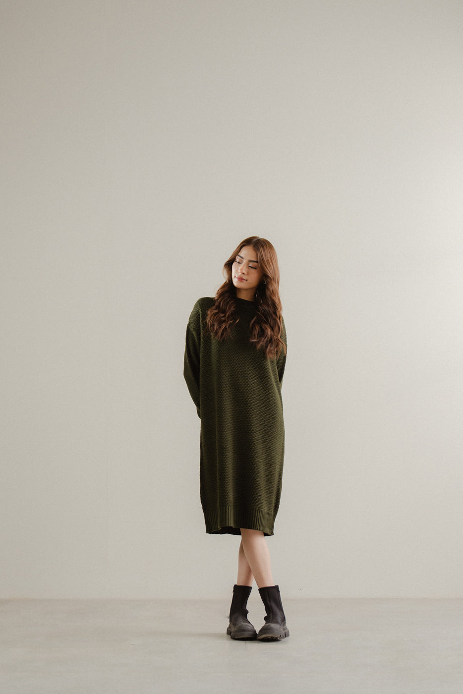 CREW NECK DRESS