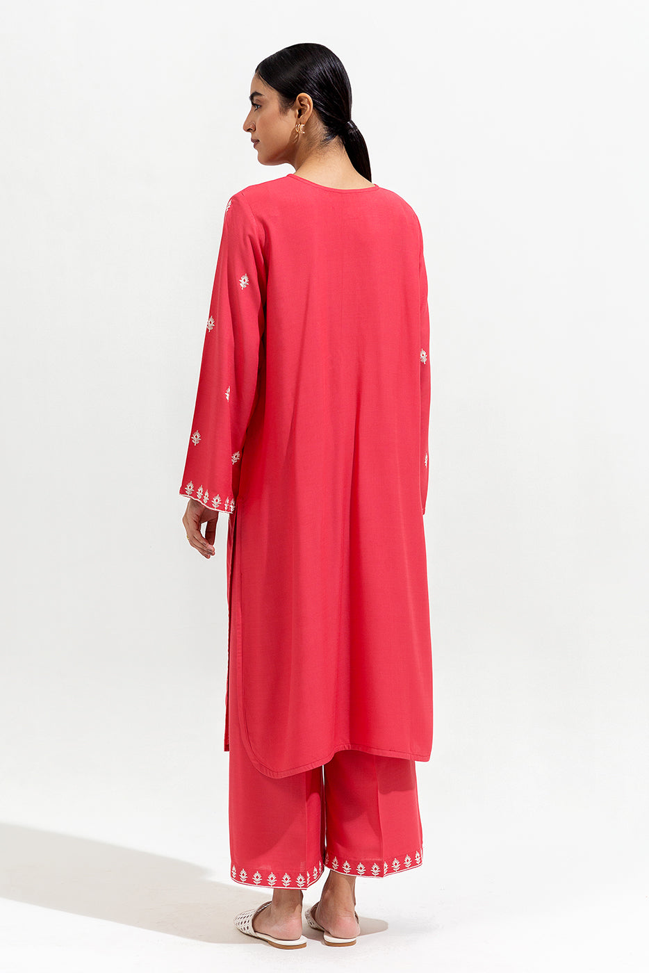 2 PIECE EMBROIDERED VISCOSE SUIT (PRET)