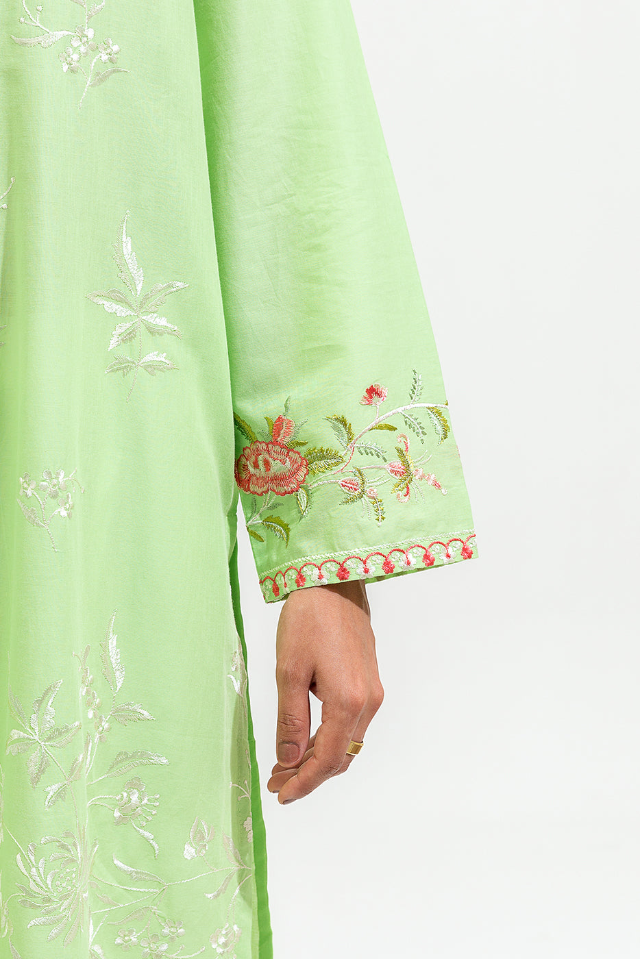 2 PIECE EMBROIDERED LAWN SUIT (PRET)