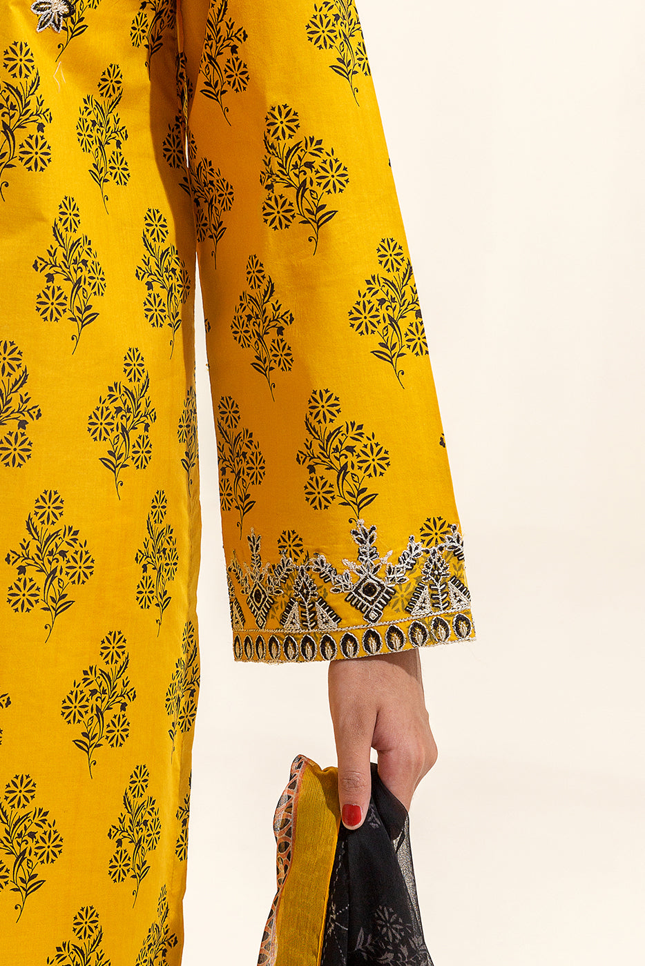 2 PIECE EMBROIDERED LAWN SUIT-HARVEST GOLD (UNSTITCHED)