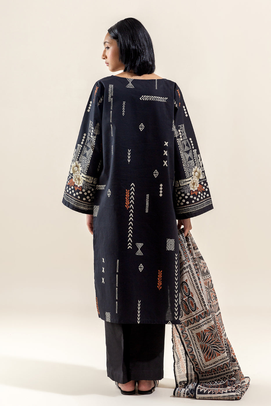 3 PIECE PRINTED LAWN SUIT-RAVEN GILD (UNSTITCHED)