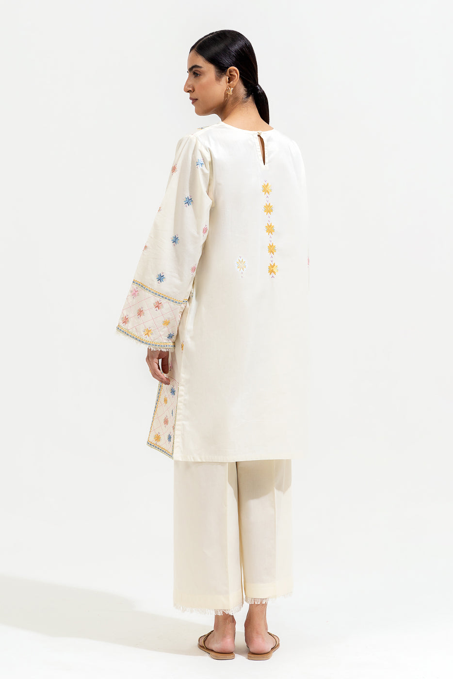 2 PIECE EMBROIDERED CAMBRIC SUIT (PRET)